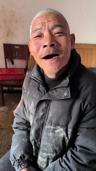 快递只能发到十号了下午了,想要过年吃咱俩莲藕的网友们,可以这两天下单了!11 号下单只有年后发了!