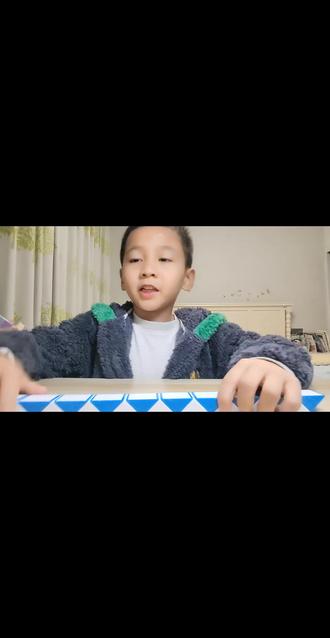 今天我用24段魔尺变手榴弹,大家一起来看看我的方法对不对吧。#百变魔尺 24段手榴弹#百变魔尺 #魔尺