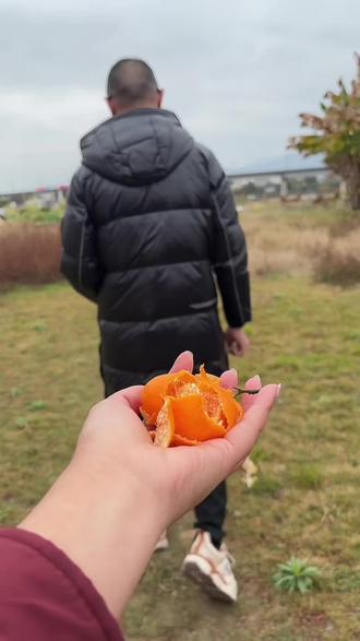 出去两天大城市.看把你牛的#转屋卡 #客家话#搞笑 #农村生活