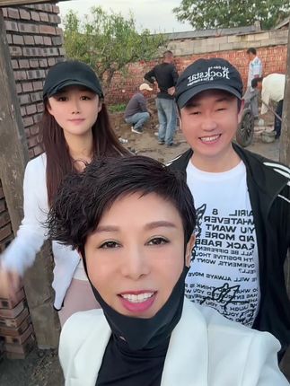 这几天忙着盖房子 看这老屋盖的怎么样 到时候让你看到都想上我这住两天😂#抖音小助手我要上热门 #热门推荐 #热门