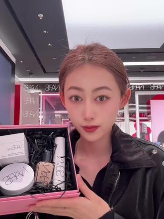 底妆高手私藏!NARS会员节这样搭,妆效翻倍!
#nars超方瓶粉底 #nars #NARS