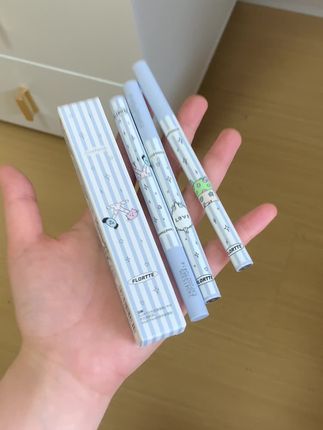 花洛莉亚好胖友俱乐部眼线笔来啦!极细可旋转笔尖简直手残党福音~#美妆 #眼线笔 #花洛莉亚 #眼线笔推荐 #眼线笔防水防汗 @DOU+上热门