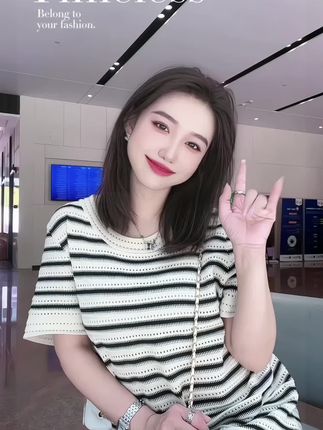 怀男宝:前期无孕吐每天都在喝水下怀后壁肚子圆有黑线,胎心150喜酸不喜辣,喜欢男宝一接一个准~#ootd穿搭 #孕妈穿搭