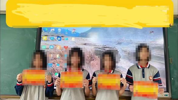 本期主要讲的是两辆行车爆料,都是两辆极限组珍藏传奇的限定金车,分别是法拉利FXX-K、布加迪La Voiture Noire。1月29日,见证着它们的到来吧!
#巅峰极速 #法拉利FXX-K #布加迪lavoiturenoire #巅峰极速26S1