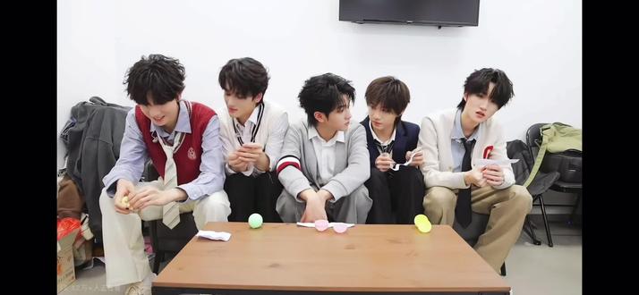 提起15岁你在想什么#橹穆