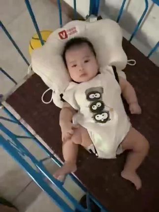 我家宝贝孙子又来了哟,感谢你们的支持和宠爱,爱你们,么么哒🌹🌹