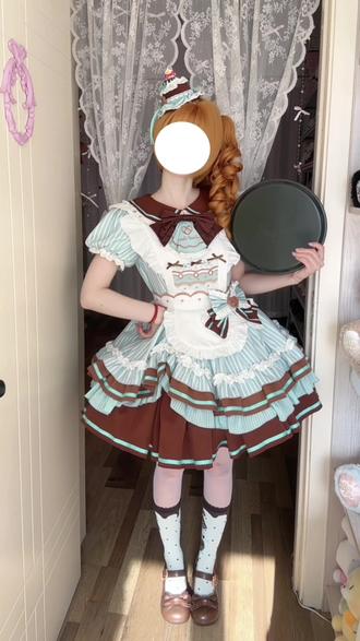 好纠结出门是穿黄巧还是薄巧啊 #lo裙安利 #lolita #洛丽塔lolita #挞挞小厨 #吃我一波lolita安利