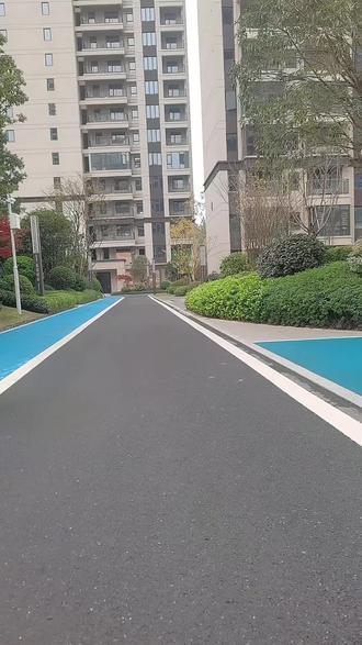 奋斗/致敬每一个奋斗的你。