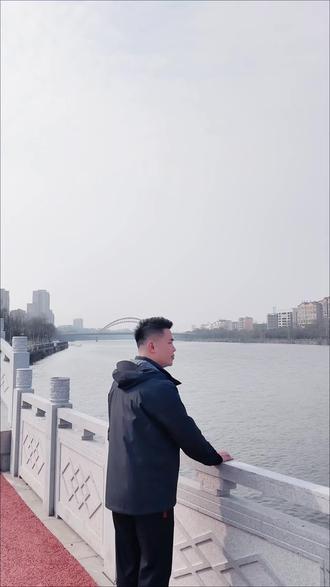 纵横千里独行客·何惧前路雨潇潇~#诗词分享 #家乡代言人