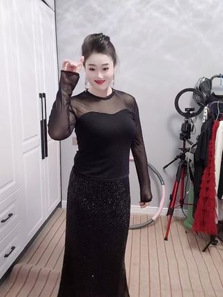 黑色透视上衣搭配亮片长裙,优雅又显瘦,胖女孩也能穿出女人味!✨👗 #胖女孩穿搭