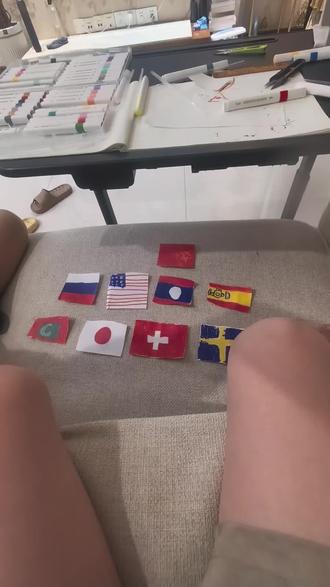 小孩哥今日份灵感
画国旗#讲解完毕 喜欢哪个国家评论区告诉他🤭