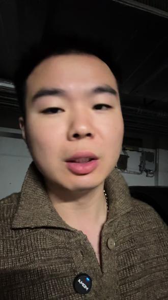 我倒要看看还有谁没收到1.11.4的新版本推送?我应该不是最后一个吧。 #小米yu7 #小米汽车 #小米汽车OTA