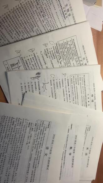 #学习哪有不疯的 #学生生活 #一模真求他了 答案对的我脑子疼