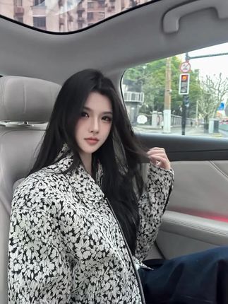 独特超好看外套早秋显瘦新款女装轻奢名媛气质设计感重工夹克上衣#秋季新款 #穿搭分享 #夹克外套