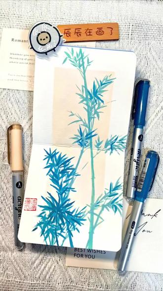 四支笔就能画的竹子来了
今天用到的是
笔:掌握银杆168色
本:轻听文创10cm
高光笔:artsneak 0.7
手账笔:蓝果手帐笔
针管笔:樱花 02
#丙烯马克笔 #画画 #手绘 #绘画过程 #治愈
