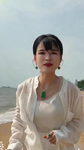 凯撒拒绝了李总的告白,还是喜欢我们男保姆浩浩。#表白#男保姆#泰国老虎膏#福利