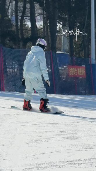 小杰love展示中…#王橹杰 #滑雪