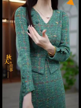秋季新款精致修身显瘦减龄洋气假两件连衣裙#时尚洋气假两件连衣裙 #假两件连衣裙 #秋冬穿搭 #修身显瘦假两件连衣裙