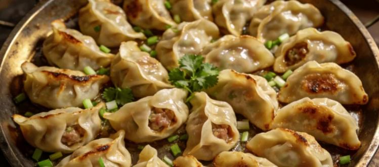 #新年 #卡卡 #饺子 #抽象 #三角洲
卡卡你的爱徒来了💞,新年饺子抄手做法@S.R. @失水梨 @啊对对对 @a_imm @咖啡糖💋 @卡卡(爱吃酱油挂面版)