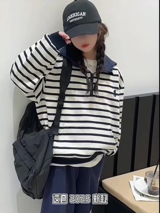 #创作灵感 姐妹们,我挖到宝啦!这套 2025 新款女童加绒加厚套装,简直是 6 - 15 岁中大女童的时尚利器!条纹卫衣配长裤的洋气两件套,既保暖又时髦。加绒加厚的设计,让孩子在寒冷天气也能温暖又美丽。款式新颖独特,走在校园里就是最靓的崽!家里有女宝的可别错过,点击购物链接,查看专属促销优惠,给宝贝安排上! #保暖又好看 #女童穿搭 #高品质童装 #骗你生女儿 @抖加🔥上热门🔥dou+🔥热点宝 @DOU+小助手 @DOU+流量 @DOU+小热门🔥粉丝千千万🔥 @Dou+流量推送 @抖音Dou+上热门 @方花梅 @@花海