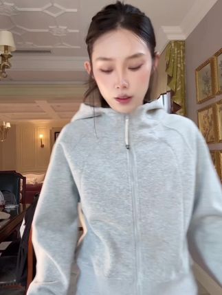 依凡芙秋日调色盘欧若风新品棉质连帽休闲套装JY720A/ZK