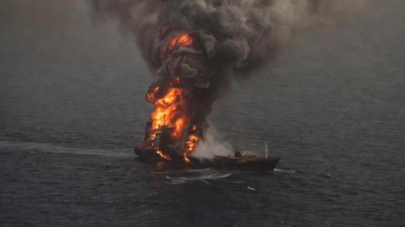 土耳其油轮黑海遇袭,14万吨原油险遭不测,这次袭击,会如何搅动原油市场?#财经 #能源 #俄乌冲突 #股票