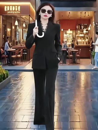 女士春秋气质显瘦西装套装#喇叭裤长裤子两件套#时尚穿搭 #套装穿搭 #谁穿谁好看@巨量引擎(千川)