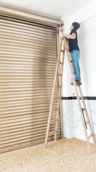 徐闻下桥镇双层铝合金手拉改电动门#徐闻卷闸门#维修 #徐闻装修 #徐闻建材