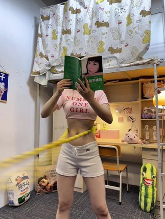 回复 @洪福齐运的评论 我现在转还来得及吗呼啦圈跟DJ绝配呀#呼啦圈转起来#居家锻炼#新手健身干货满满