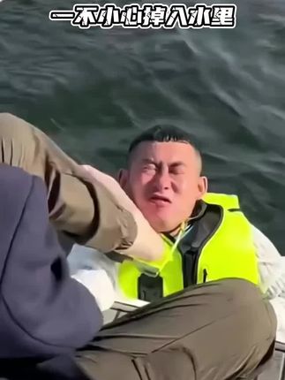 #阿厦 #抖音汽车好物推荐官 #车载音乐 #无损音乐 #汽车音乐推荐 阿厦推荐爆款车载盘,最新流行歌单1800首歌曲+50个MV@抖音小助手