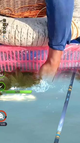 同款小游戏点击视频下方小摇杆🕹️#钓鱼大神 #抖音小游戏