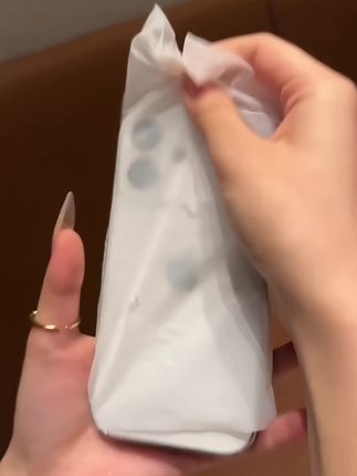 秒变17大视窗#高级感 #仙女必备 #这个手机壳真的长在我心巴 #苹果手机