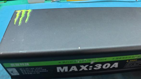 维修一个网红产品,本富30A,我也是好上了,都能修本富了,学艺不精,大家轻喷#本富充电器 #华为大炮维修 #昆明