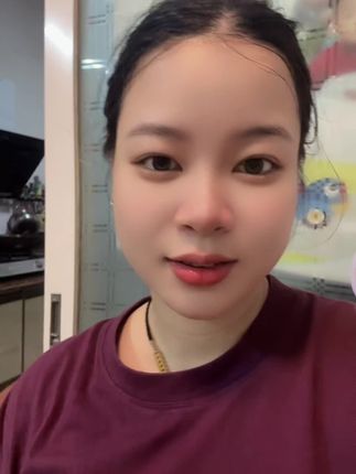 #在家做美食 #蛋糕预拌粉 第一次做蛋糕,还算成功!姐妹们一起来试试#烘焙 #蛋糕