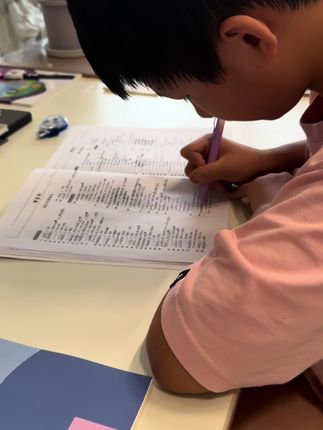 周末第一件事打卡英语真题,今天默写第五天单词复习副词和比较级最高级!#英语 #中考复习