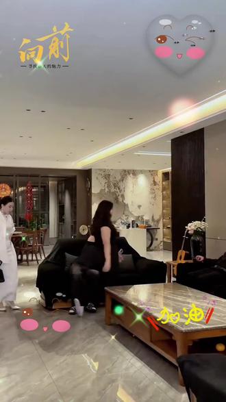 #米西 比较聊得来的两个女孩子 嘉怡和小娜,姐妹们说说,哪个美女更适合小浪总的弟弟米西呀? #后续 #日常vlog @小浪(小清朋友) @小清(记录美好生活)