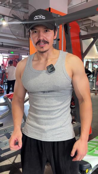 挑战第70天,史密斯平板卧推对新手特别友好的器械,好好学。#健身 #健身小白必看经验 #健身教学 #100天挑战彭于晏身材