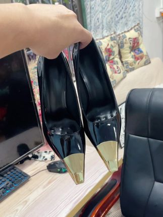 其实,我最怕的就是自己在乎的人,忽然变了种口气和我说话,那种感觉,仿佛全世界的人都不要你了