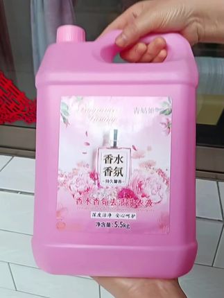#青姑娘香水洗衣液 #泡沫丰富持久留香 #母婴可用洗衣液