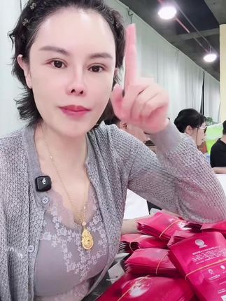 影姐自用款补水面膜,温和不刺激,补水效果好#小影夫妇 #补水面膜#自用好物分享