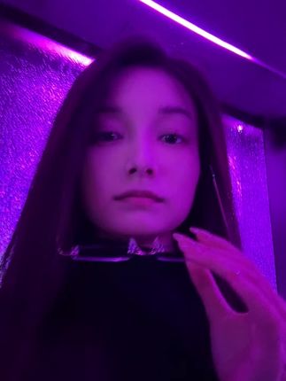 眼镜戴对,魅力加倍,脸型不流畅尝试啥眼镜都觉得差点意思,一定要试试御姐金丝镜!谁戴谁知道!