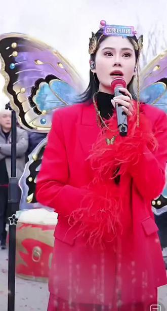 郑艺有情有义,心存感恩之人,一路长虹加油@郑艺🎤浴火重生