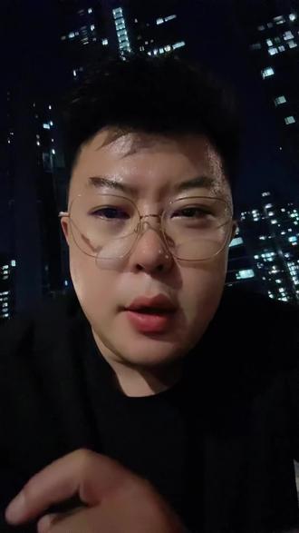 微信大义灭亲,AI红包战玩不动了?
#腾讯元宝 #ai #千问 #拼多多 #红包