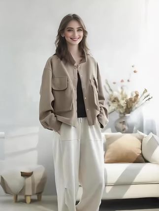 2025新款休闲长袖短外套来啦!👚 韩版宽松设计,百搭不挑人,拼接元素超时尚~春秋单穿or内搭都🉑,休闲感拉满!懒人必备,轻松穿出潮流范儿~💃 #春季穿搭 #秋季新品 #韩版外套 #百搭上衣 #休闲时尚