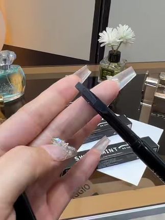 不用削的全自动砍刀眉笔,新手也能画出根根分明的毛流感野生眉!#眉笔 砍刀眉笔#化妆工具 #防水防汗不晕染眼线笔