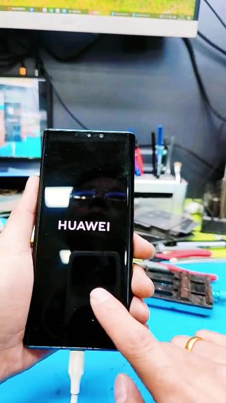 在西宁你的华为手机不开机,不进系统,进恢复模式怎么办?来找我们吧,帮你轻松搞定#爱修汇#西宁市手机维修 #专业维修 #手机主板维修 #华为手机维修