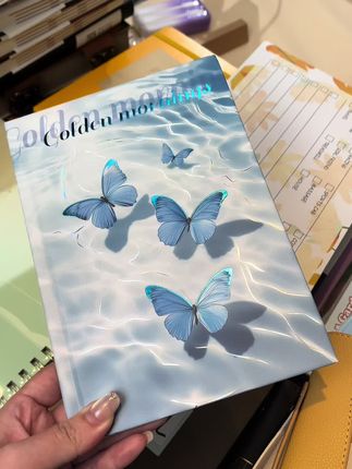 预热了许多的蓝色蝴蝶终于上新啦 #笔记本 #文具 #手账本