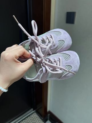 天呐,我这个价格就给女儿买到了一双夏季潮款德训休闲鞋,这颜值品质真的绝了,比我在门店买的一百多的品质还要好#儿童德训鞋夏季薄款 #儿童阿甘鞋夏季#女童休闲鞋夏款 #便宜又好穿