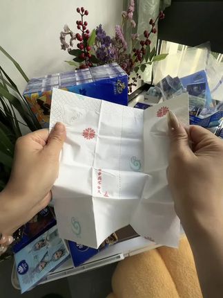 维达你也太会了!居然出了这种可以对半分的手帕纸,维达的品质真的好到没话说!#超便宜超划算 #维达 #手帕纸 #维达纸巾