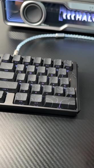 有遇到我说的问题或者说还有其它驱动不稳定的问题的可以更新,其余你现在这个版本用的稳定的就不要更新啦!还有什么其它驱动问题的随时后台联系我,或者进粉丝群问都是没问题的😘#单手磁轴键盘 #GT29 #TKY钛影外设 #无畏契约 #三角洲行动